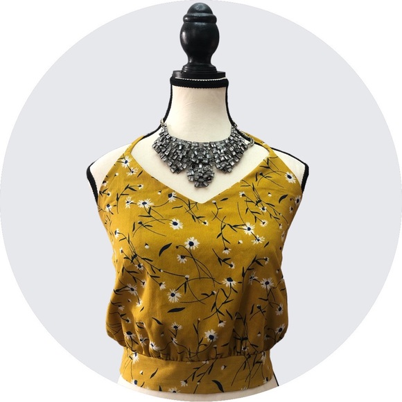 Women florals top - Picture 2 of 6